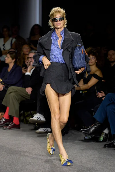 Look 26